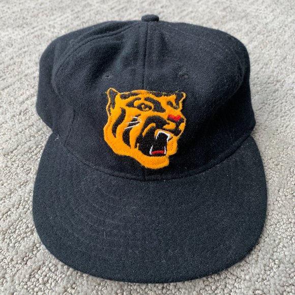 osaka tigers hat
